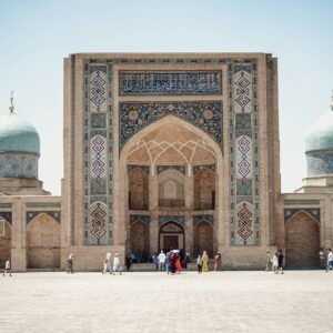dmitriy-efimov-IyeWrvpt7sQ-unsplash
